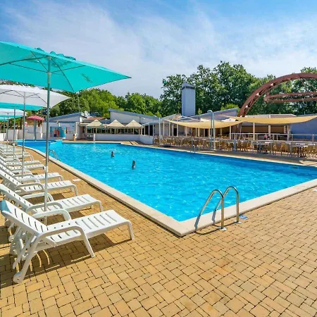 Bijela Uvala - Eurocamp I Homair אתר קמפינג *